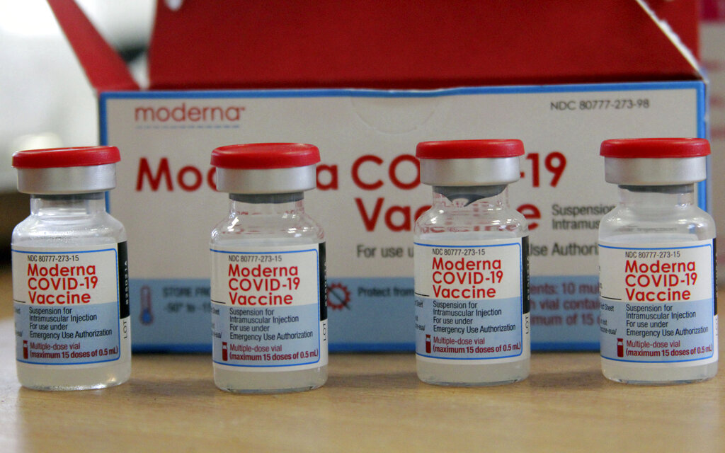 FDA advisers recommend authorization for Moderna’s COVID shot in kids 5 and under