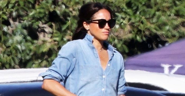 Meghan Markle Wore Denim Shorts With Toe-Jewelry Sandals, and Now I Need a Pair