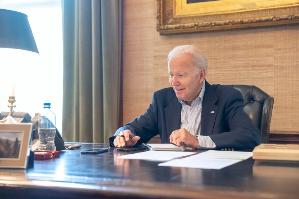 17 people determined close contacts to Biden