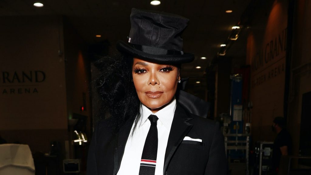 Janet Jackson’s Got the Shortest, Bluntest Bob in History