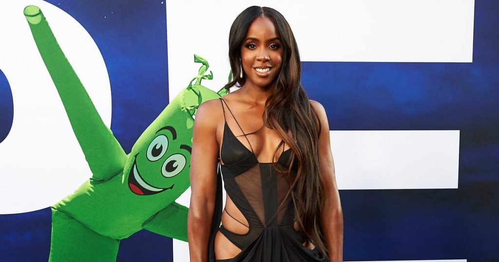 Kelly Rowland’s Mesh Mugler Dress Has Several Hip Cutouts