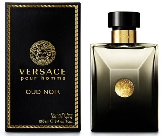 Box and bottle of Versace Pour Homme Oud Noir 