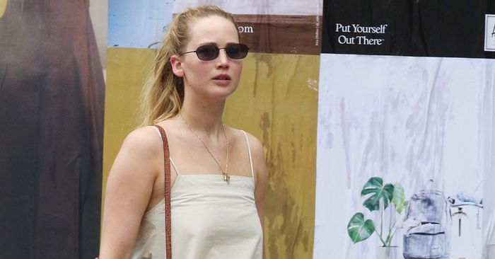 Jennifer Lawrence Wore the Pretty Dress Trend That’s Remained Popular For Years