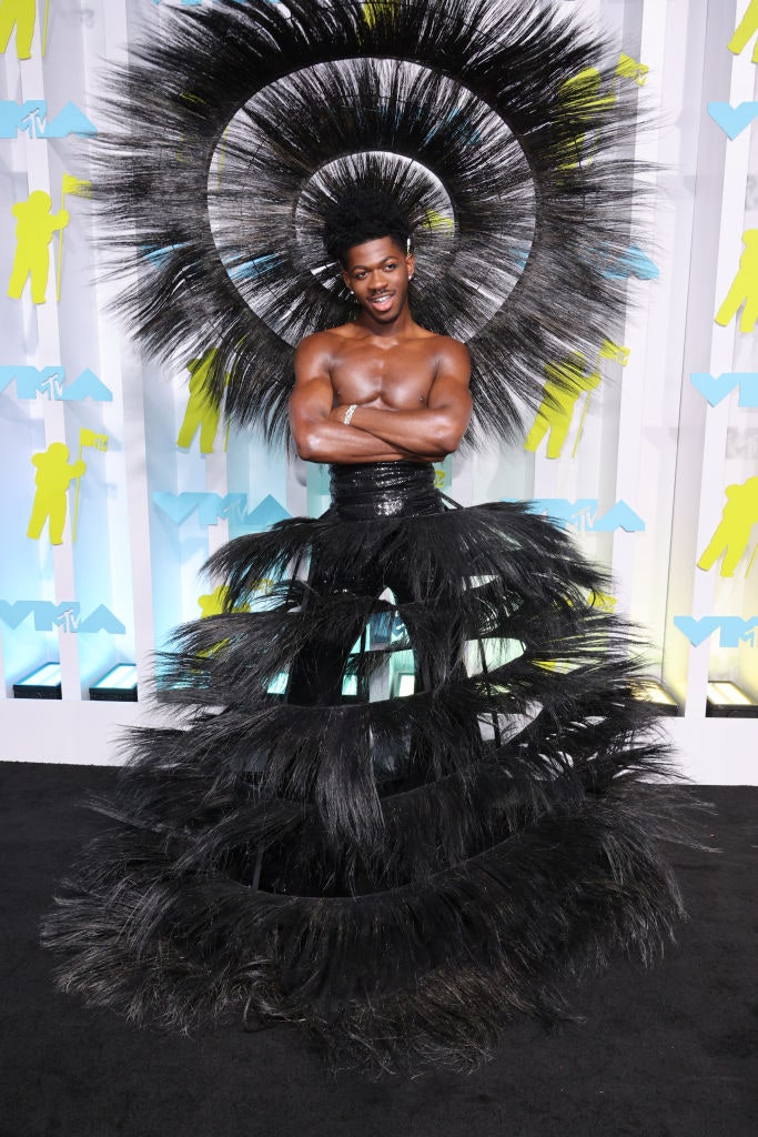 Lil Nas X Is Giving Goth Big Bird at the 2022 VMAs