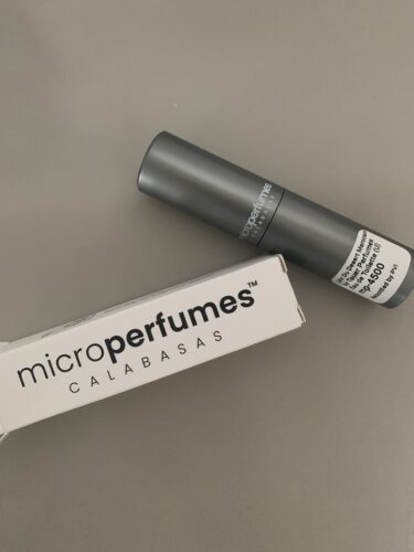 MicroPerfumes Now Delivers to Canada