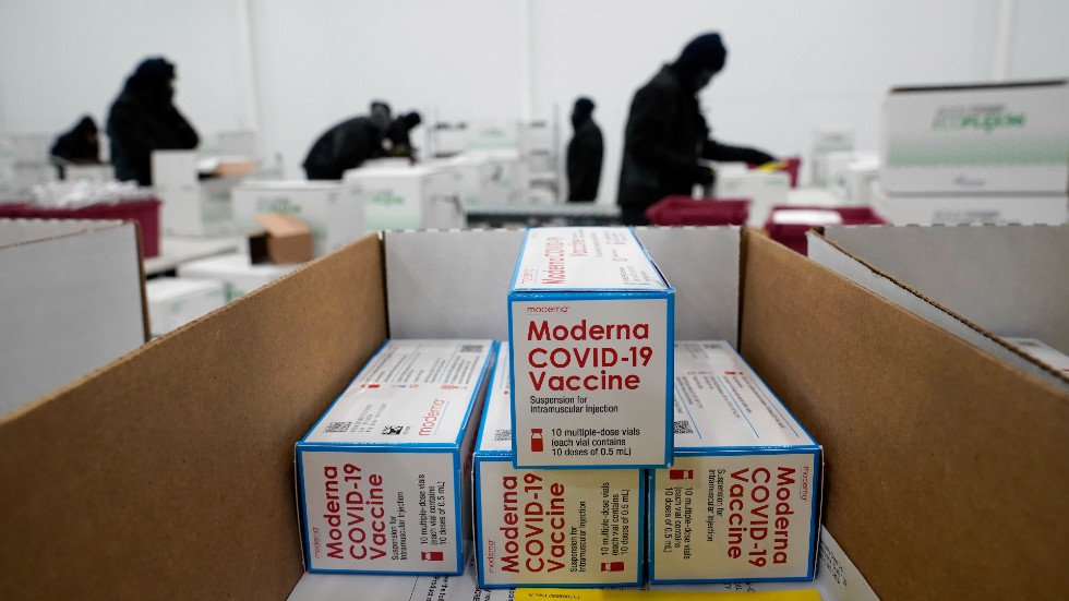 Moderna seeks FDA OK for updated COVID-19 booster