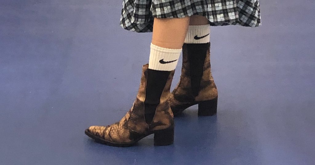 The Nike Mid-Calf Sock Is The Unexpected Trend Taking Over Street Style