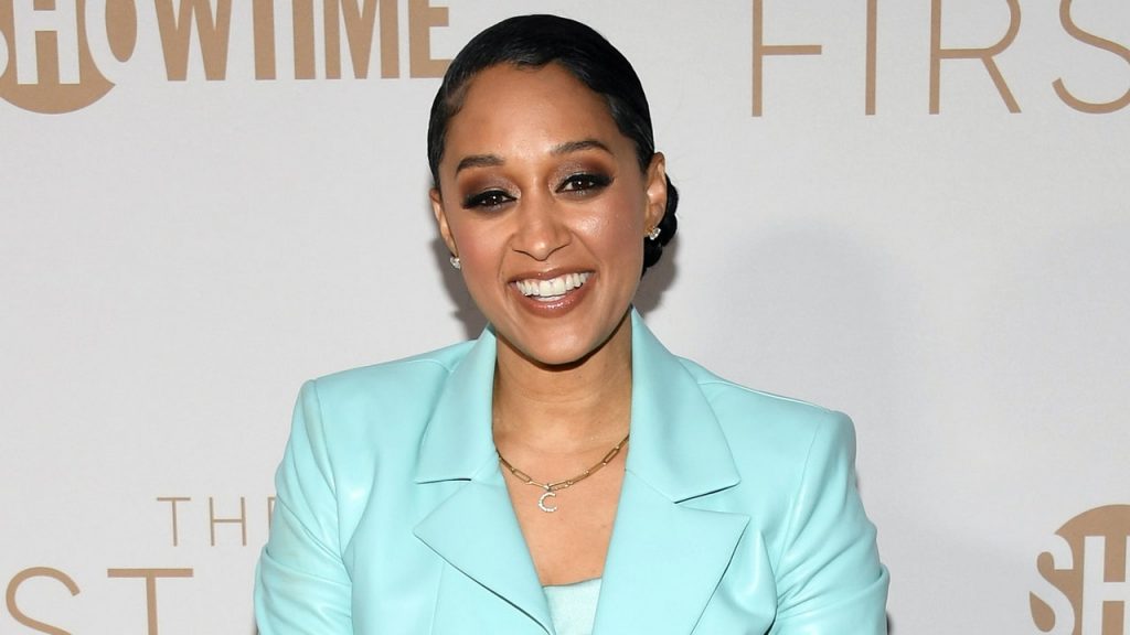 Tia Mowry Posted the Most Stunning Ode to the Power of Black Hairstyling