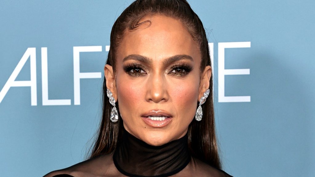 J.Lo Reveals Her Pre-Wedding Updo, and It’s So Posh