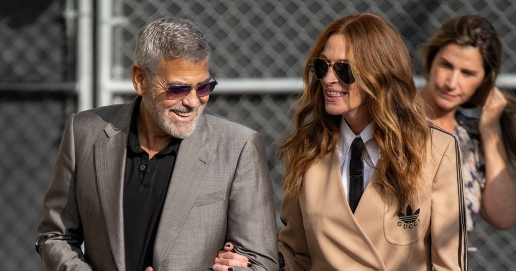 Julia Roberts and George Clooney Walk Arm-in-Arm in Coordinated Suits